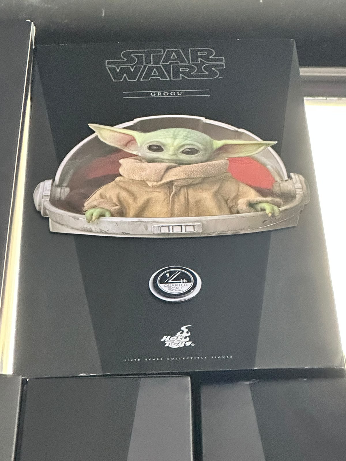 Grogu "The Child" — Hot Toys 1/4 Quarter Scale | Star Wars The Mandalorian