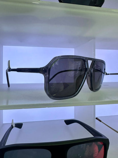 Dolce & Gabbana DG — Aviator Smoke Grey Transparente. Para Hombre