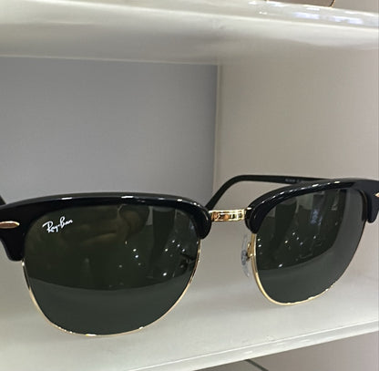 Ray-Ban Clubmaster RB3016 — Black Gold Green Classic. Para Hombre